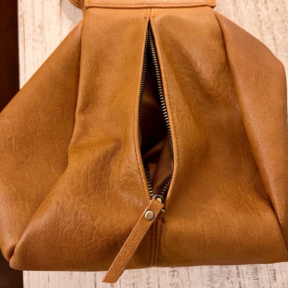 Antik Kraft Brown Vegan Leather Bag - Picture 5 of 10